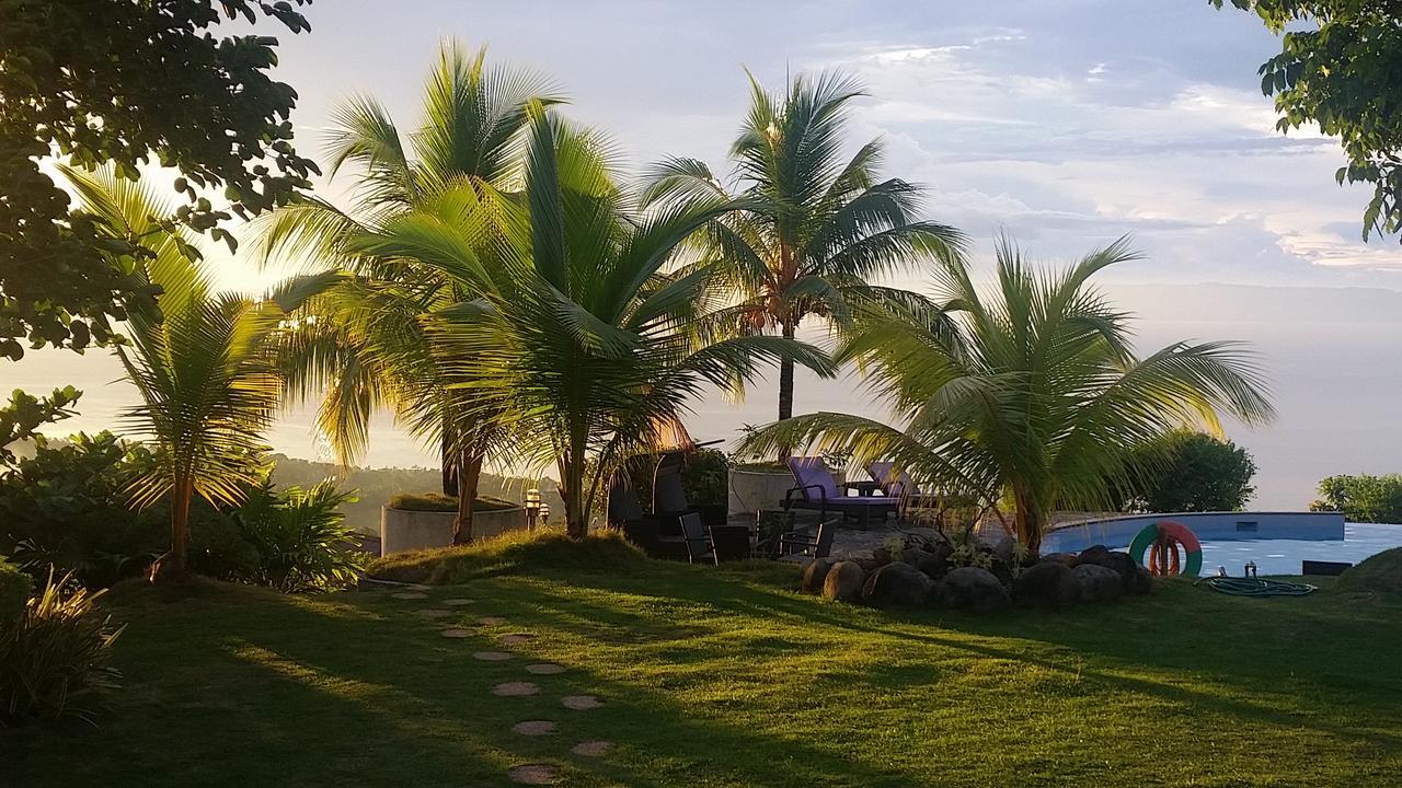 Infinity Heights Resort Siquijor Exterior photo